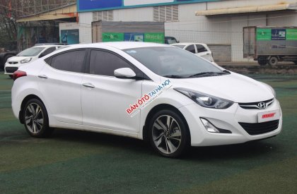 Hyundai Elantra 1.6AT 2015 - Cần bán Hyundai Elantra 1.6AT năm 2015, màu trắng, nhập khẩu, 614tr