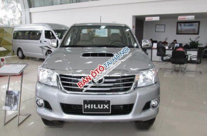 Toyota Hilux MT 2016 - Toyota Hà Đông bán Toyota Hilux MT năm 2016, giá 693tr