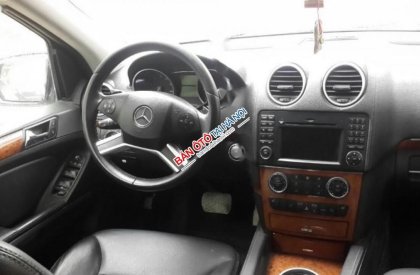 Mercedes-Benz GL 320 2009 - Bán Mercedes GL320 đời 2009, màu đen, xe nhập chính chủ