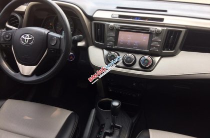 Toyota RAV4 LE 2014 - Bán xe Toyota RAV4 le sản xuất 2014, màu trắng, xe nhập  