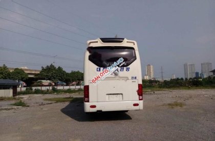 Hyundai Universe Xpress Luxury 2012 - Bán Hyundai Universe Xpress Luxury sản xuất 2012, màu trắng, nhập khẩu