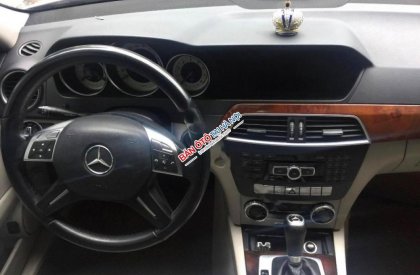 Mercedes-Benz C250 C250 2011 - V Auto bán Mercedes C250 đời 2011, màu trắng