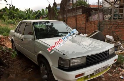 Nissan Bluebird  MT  1989 - Cần bán lại xe Nissan Bluebird MT đời 1989, màu trắng