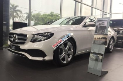 Mercedes-Benz E250 AT 2017 - Cần bán Mercedes đời 2017, màu trắng