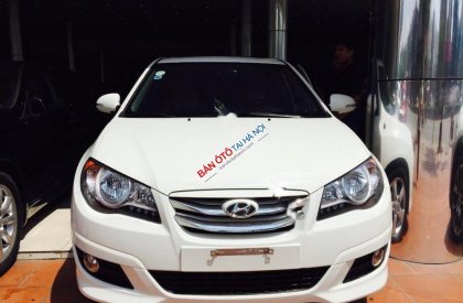 Hyundai Avante AT 2015 - Bán Hyundai Avante AT đời 2015, màu trắng
