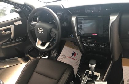 Toyota Fortuner 4x4 AT 2017 - Bán xe Toyota Fortuner 4x4 AT 2017, màu đen, nhập khẩu 