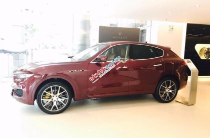 Maserati 2017 - Bán Maserati Levante sản xuất 2017, màu đỏ, xe nhập