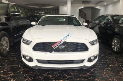 Ford Mustang Ecoboost 2.3L 2016 - Cần bán xe Ford Mustang Ecoboost 2.3L sản xuất 2016, màu trắng, xe nhập
