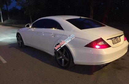 Mercedes-Benz CLS class CLS 350 2005 - Bán Mercedes CLS 350 năm 2005, màu trắng, xe nhập, giá 620tr