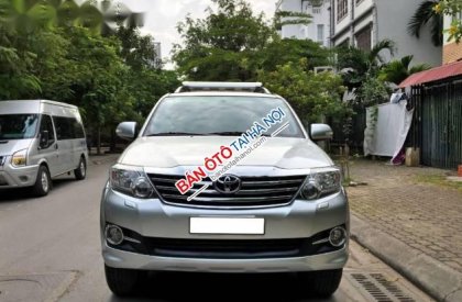 Toyota Fortuner 4x4AT 2016 - Cần bán lại xe Toyota Fortuner 4x4AT đời 2016, màu bạc như mới giá cạnh tranh