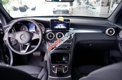 Mercedes-Benz Smart GLC 300 4MATIC 2017 - Mercedes GLC 300 4MATIC màu bạc. KM thêm 60 triệu