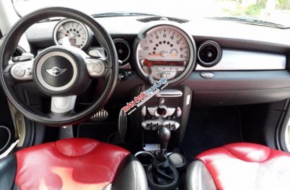 Mini Cooper S 2009 - Bán xe Mini Cooper S đời 2009, màu kem (be), xe nhập số tự động