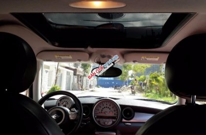 Mini Cooper S 2009 - Bán xe Mini Cooper S đời 2009, màu kem (be), xe nhập số tự động