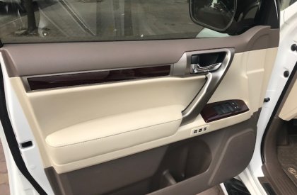 Lexus GX460 2016 - Bán Lexus GX460 Mỹ màu trắng nội thất kem, model 2016, đăng ký 2017 tên công ty