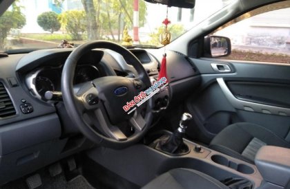 Ford Ranger XLT 2014 - Cần bán Ford Ranger XLT đời 2014, màu đỏ, nhập khẩu số sàn, giá cạnh tranh