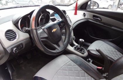 Chevrolet Cruze  LS 2015 - Bán xe Chevrolet Cruze LS đời 2015, màu trắng, nhập khẩu