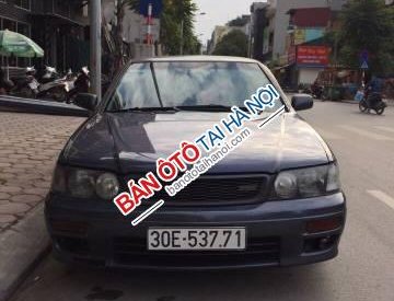 Nissan Bluebird SSS 1.8 1997 - Bán xe Nissan Bluebird SSS 1.8 đời 1997, màu xám