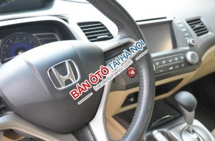 Honda Civic  AT  2011 - Xe Honda Civic AT năm 2011, màu bạc chính chủ, giá tốt