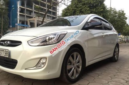 Hyundai Accent AT 2015 - Bán Hyundai Accent AT đời 2015, màu trắng