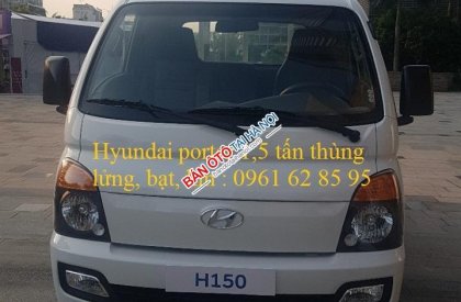 Xe tải 2500kg  Hyundai H150 2018 - Xe tải Hyundai 1 tấn 5 thùng lửng, kín, mui bạt, giá đại lý