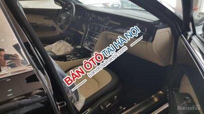 Bentley Mulsanne Speed 2015 - Bán Bentley Mulsanne Speed màu đen nội thất trắng đen, xe nhập khẩu nguyên chiếc theo hình thức lướt, sản xuất 2015