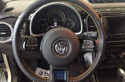 Volkswagen Beetle 2018 - Cần bán Volkswagen Beetle Dune 2018, màu trắng, xe nhập