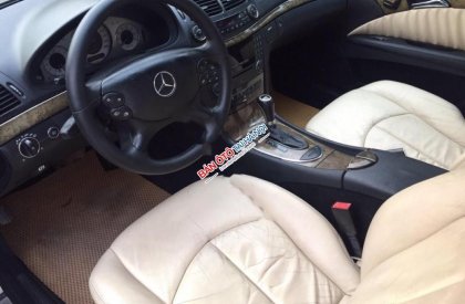 Mercedes-Benz E class E200 2008 - Chính chủ bán Mercedes E200 đời 2008, màu vàng 