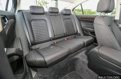 Volkswagen Passat E 2018 - Bán xe Volkswagen Passat E 2018, màu đen, nhập khẩu