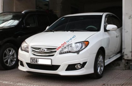 Hyundai Avante 1.6 MT 2014 - Bán ô tô Hyundai Avante 1.6 MT năm sản xuất 2014, màu trắng