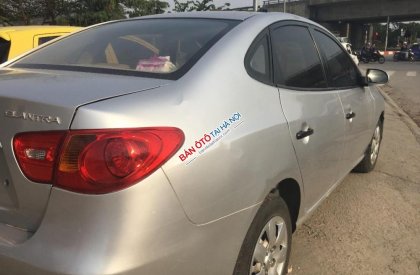 Hyundai Elantra MT 2009 - Bán ô tô Hyundai Elantra MT năm sản xuất 2009, màu bạc, nhập khẩu