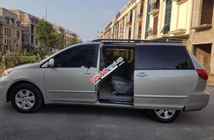 Toyota Sienna LE 3.5 2009 - Bán Toyota Sienna LE 3.5 năm 2009, màu bạc, nhập khẩu 