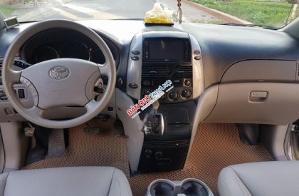 Toyota Sienna LE 3.5 2009 - Bán Toyota Sienna LE 3.5 năm 2009, màu bạc, nhập khẩu 