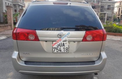 Toyota Sienna LE 3.5 2009 - Bán Toyota Sienna LE 3.5 năm 2009, màu bạc, nhập khẩu 