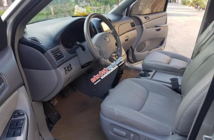 Toyota Sienna LE 3.5 2009 - Bán Toyota Sienna LE 3.5 năm 2009, màu bạc, nhập khẩu 