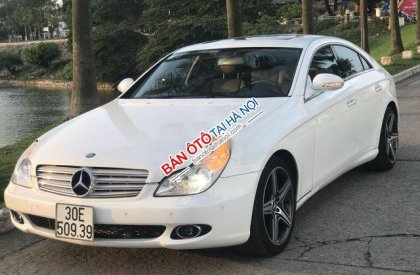 Mercedes-Benz CLS class V6 2005 - Cần bán lại xe Mercedes V6 đời 2005, màu trắng chính chủ, giá tốt