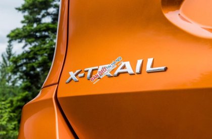 Nissan X trail 2.0L 2WD 2018 - Cần bán xe Nissan X Trail 2.0L 2WD đời 2018, màu vàng, cam đoan giao xe sớm nhất trong nước