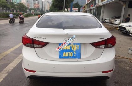Hyundai Elantra 1.6 AT 2015 - Bán Hyundai Elantra 1.6 AT đời 2015, màu trắng, xe nhập  