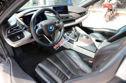 BMW i8 2014 - Cần bán BMW I8 full option sản xuất năm 2014, màu trắng, xe nhập