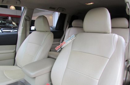 Mercedes-Benz E class 2011 - Bán Toyota Highlander LE 2011 màu vàng