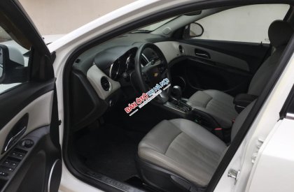 Chevrolet Cruze  LTZ 2015 - Bán Chevrolet Cruze LTZ, số tự động, màu trắng SX cuối 2015, fom mới