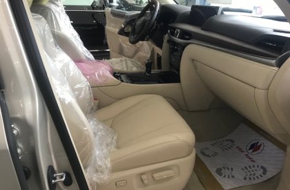 Lexus LX5700 2018 - Cần bán xe Lexus LX5700 đời 2018, màu vàng, nhập khẩu nguyên chiếc