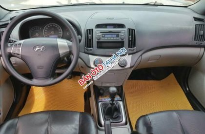 Hyundai Avante   MT 2014 - Mình bán xe Hyundai Avante Đk 2014 màu đen, xe chạy 6 vạn km