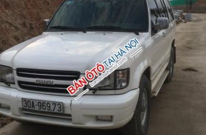 Isuzu Trooper   MT  2001 - Cần bán gấp Isuzu Trooper MT năm 2001, màu trắng, giá 165tr