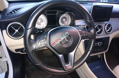 Mercedes-Benz GLA-Class 200  2015 - Bán Mercedes-Benz GLA200 sản xuất 2015 màu trắng