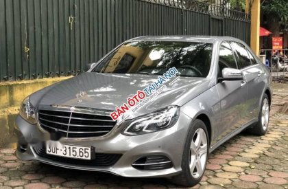 Mercedes-Benz E class E200 2013 - Chính chủ bán Mercedes E200 năm 2013, màu xám