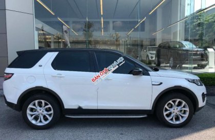 LandRover Discovery 2016 - Cần bán xe LandRover Discovery sản xuất 2016, màu trắng, nhập khẩu nguyên chiếc