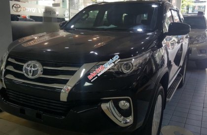 Toyota Fortuner 4x4 AT 2018 - Bán Toyota Fortuner 4x4 AT đời 2018, màu đen, nhập khẩu nguyên chiếc