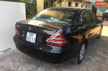 Mercedes-Benz CLS class 2002 - Bán Mercedes năm sản xuất 2002, màu đen xe gia đình 