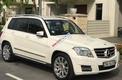 Mercedes-Benz CLS class GLK300 2011 - Bán xe Mercedes sản xuất năm 2011, màu trắng giá cạnh tranh