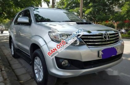 Toyota Fortuner G 2014 - Bán xe Toyota Fortuner G sản xuất năm 2014, màu bạc giá cạnh tranh